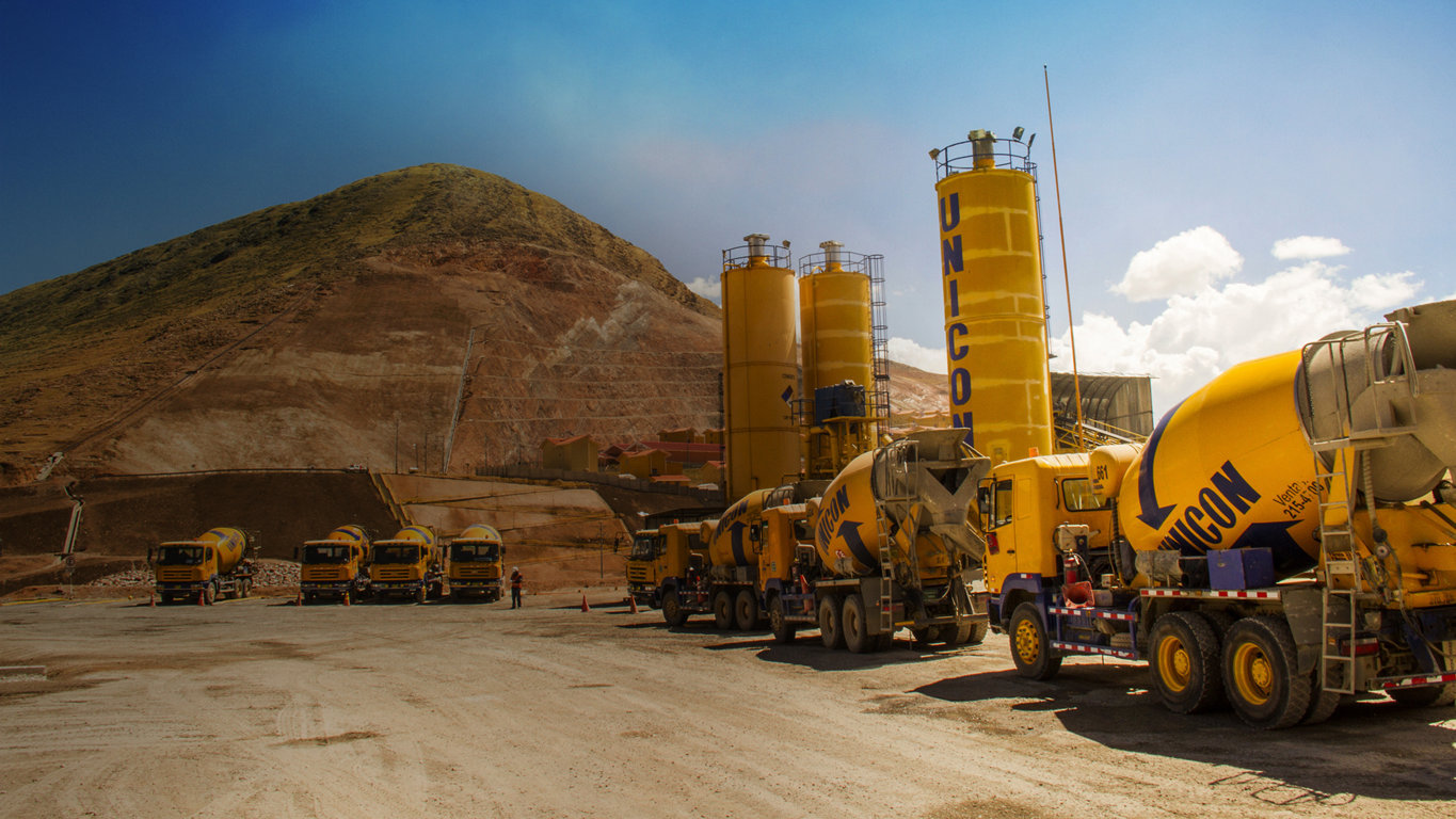 Planta procesadora de hormigón a base de minerales no metálicos.